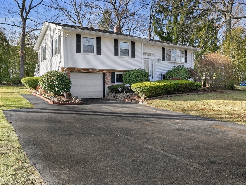 10 Herold Road Peabody, MA 01960 - Photo 2 of 32 Gallery Image 2