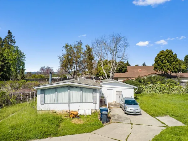 $11,900,000 | 40 Eileen Street, Watsonville, CA 95076