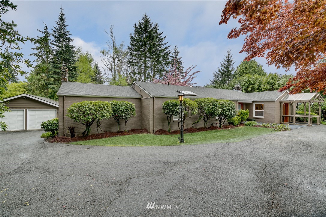16605 Benson Road South Renton, WA 98055 - Photo 2 of 25