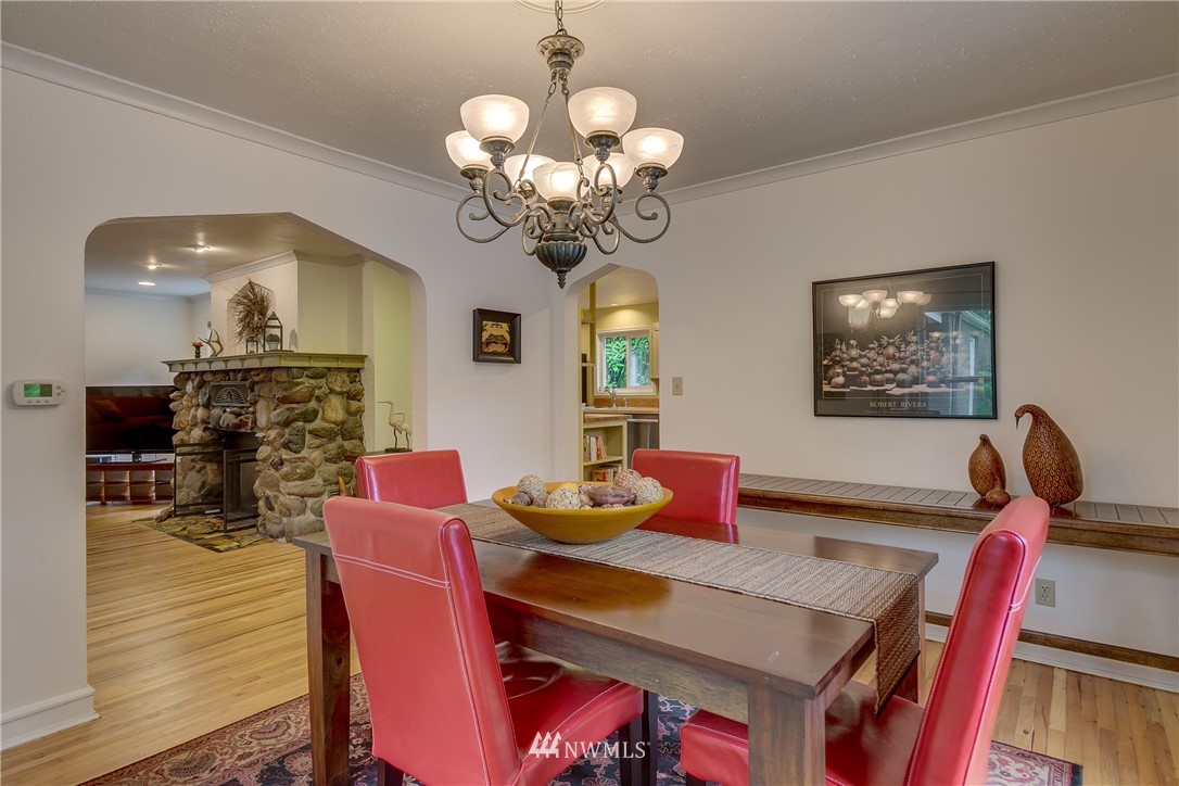 16605 Benson Road South Renton, WA 98055 - Photo 11 of 25