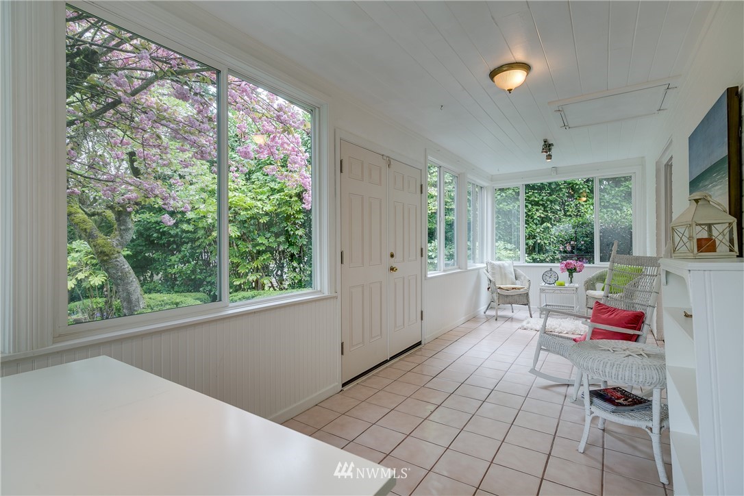 16605 Benson Road South Renton, WA 98055 - Photo 17 of 25