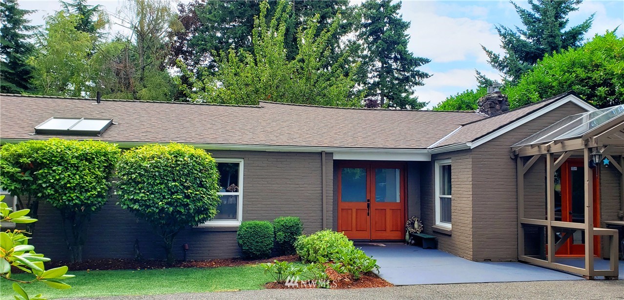 16605 Benson Road South Renton, WA 98055 - Photo 3 of 25