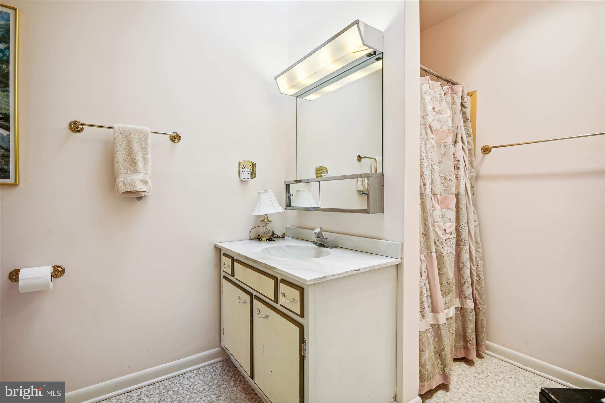 528 Epping Forest Road Annapolis, MD 21401 - Photo 14 of 29 2nd Full Bath