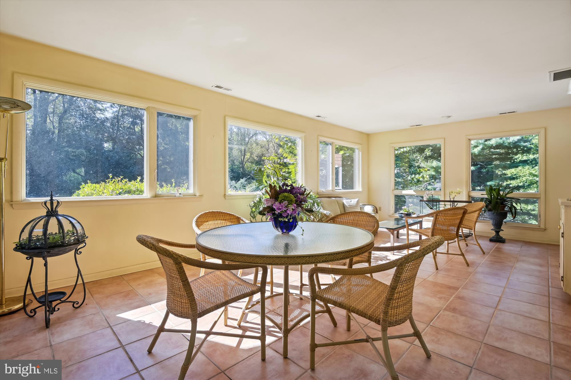 528 Epping Forest Road Annapolis, MD 21401 - Photo 8 of 29 Bright Sunroom w/Wet Bar