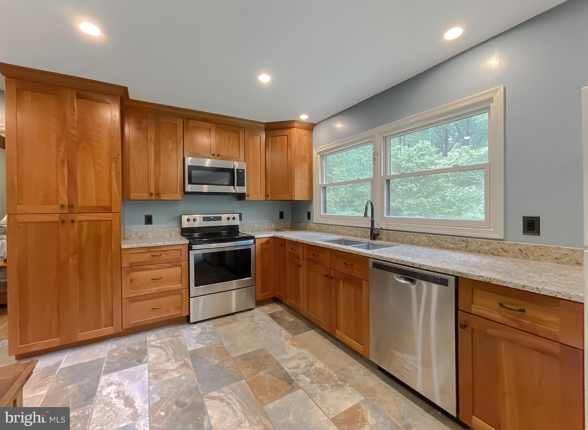 621 Bowie Shop Road Huntingtown, MD 20639 - Photo 3 of 56 Remodeled kitchen Amish Built cherry cabinetry