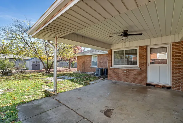 $275,000 | 220 Earl Avenue, Joliet, IL 60436