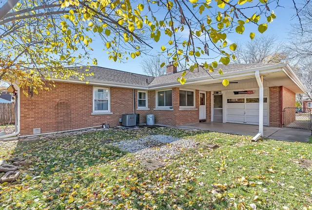 $275,000 | 220 Earl Avenue, Joliet, IL 60436