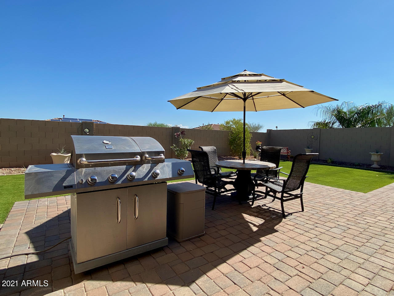 2308 West Mineral Road Phoenix, AZ 85041 - Photo 27 of 40 Paver Patio