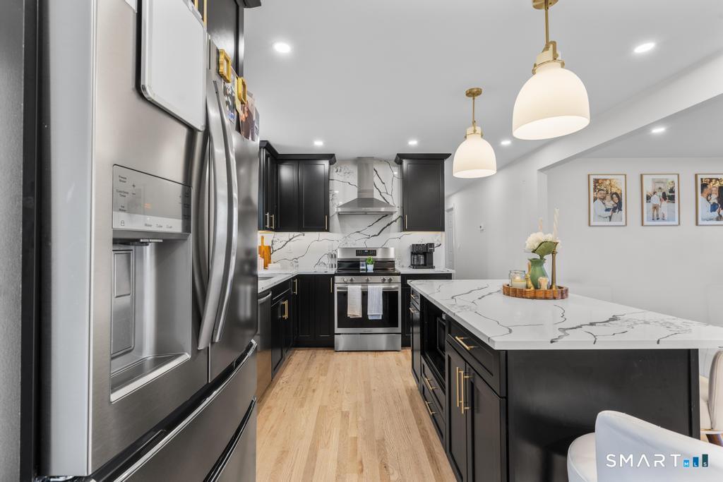 1944 Moose Hill Road Guilford, CT 06437 - Photo 5 of 20