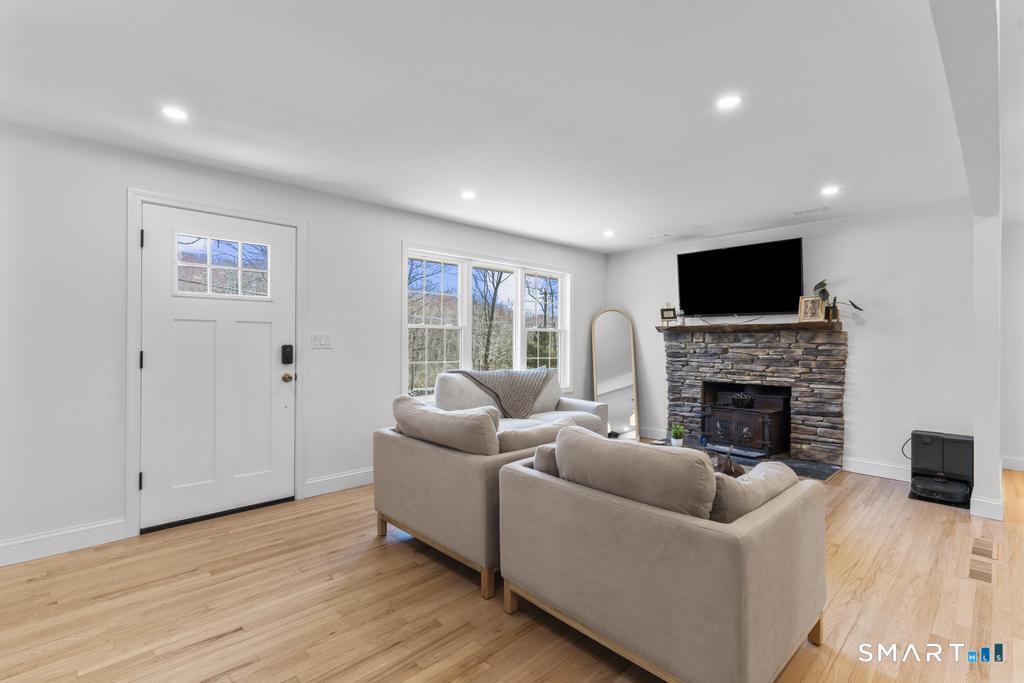 1944 Moose Hill Road Guilford, CT 06437 - Photo 6 of 20