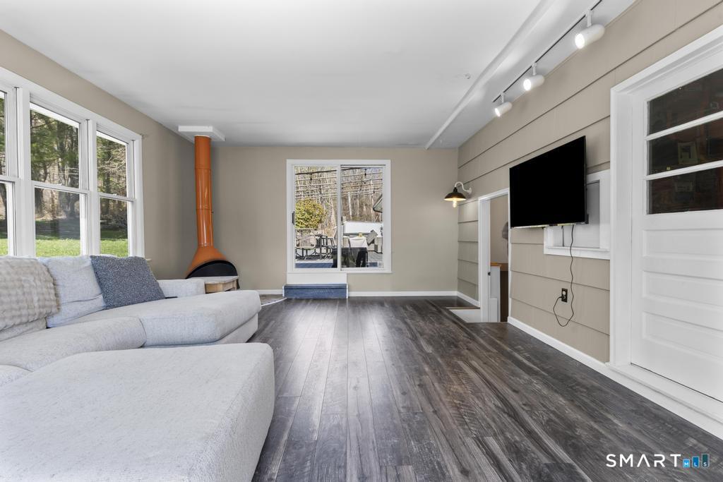 1944 Moose Hill Road Guilford, CT 06437 - Photo 9 of 20