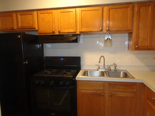 $1,100 | 14601 Keystone Avenue, Unit B1, Midlothian, IL 60445