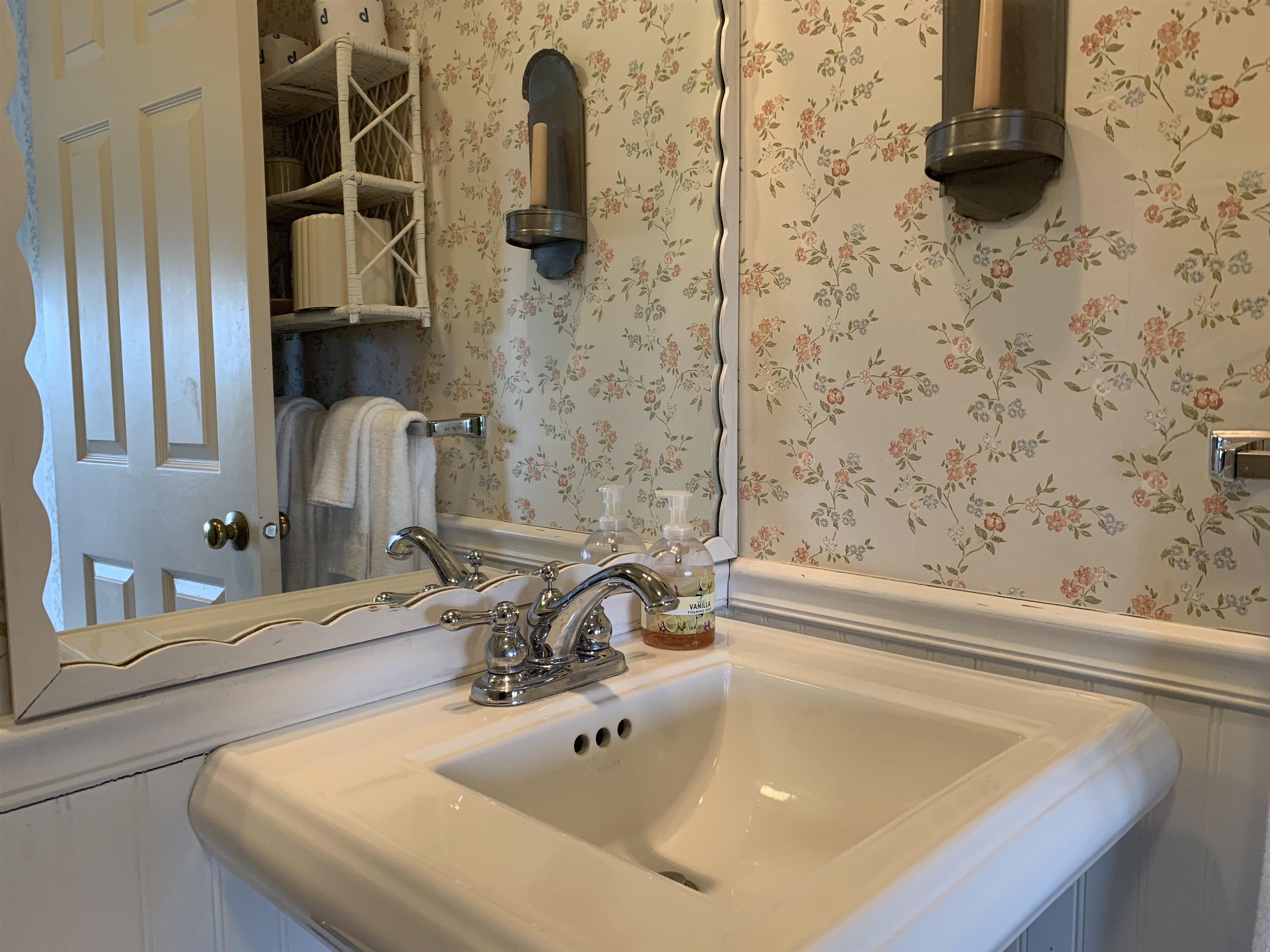 355 Lyman Batcheller Road, Unit 12B Hartford, VT 05059 - Photo 12 of 17 Gallery Image 12