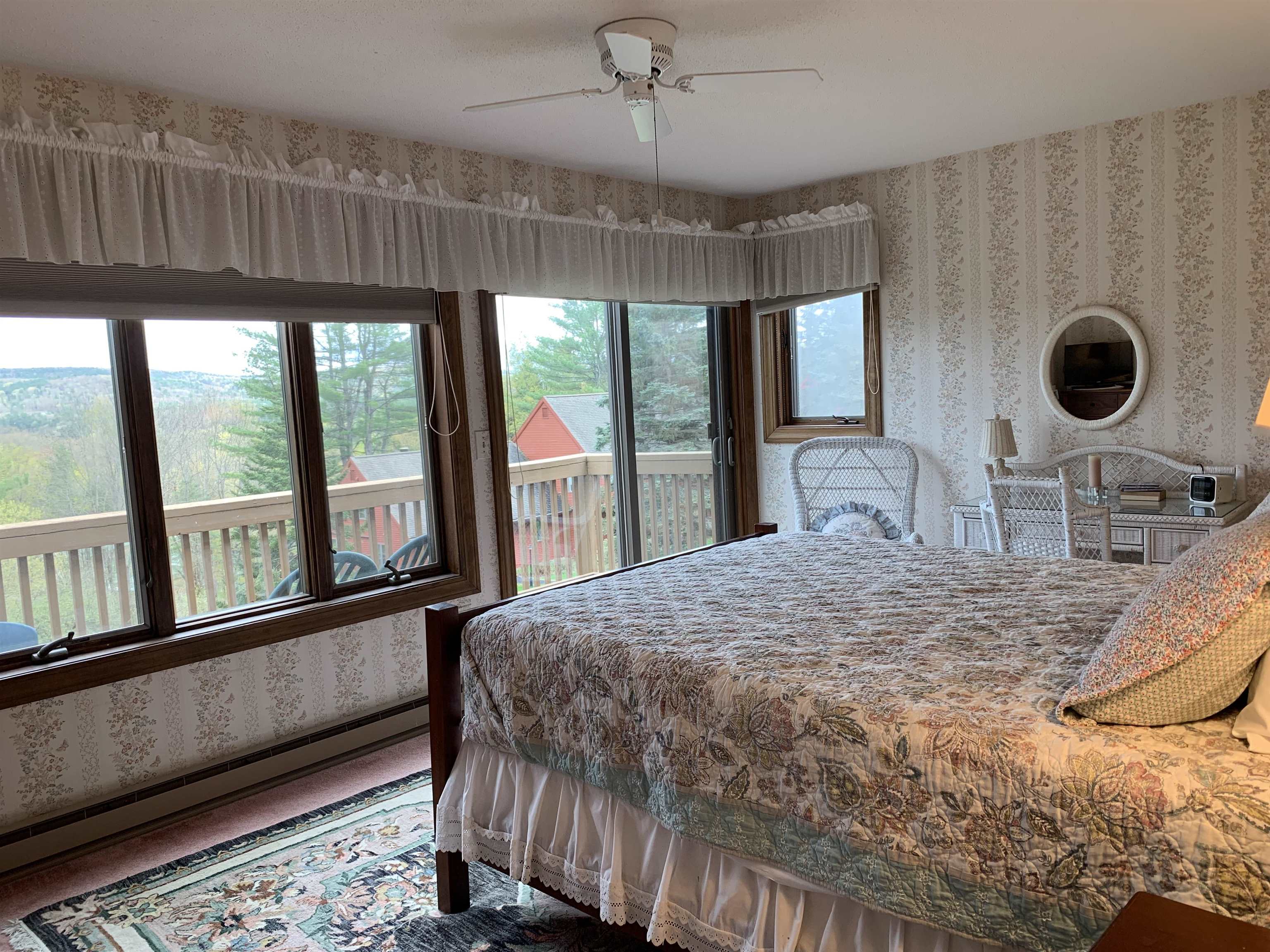 355 Lyman Batcheller Road, Unit 12B Hartford, VT 05059 - Photo 10 of 17 Gallery Image 10