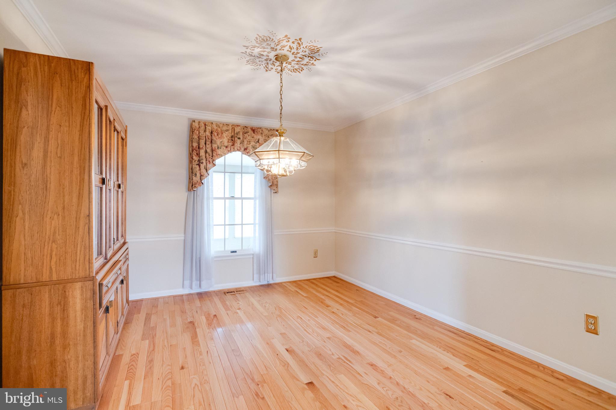 5 Lona Court Nottingham, MD 21236 - Photo 8 of 59 Gallery Image 8