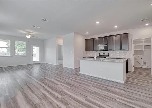 $2,299 | 128 Tucana Street, Georgetown, TX 78628