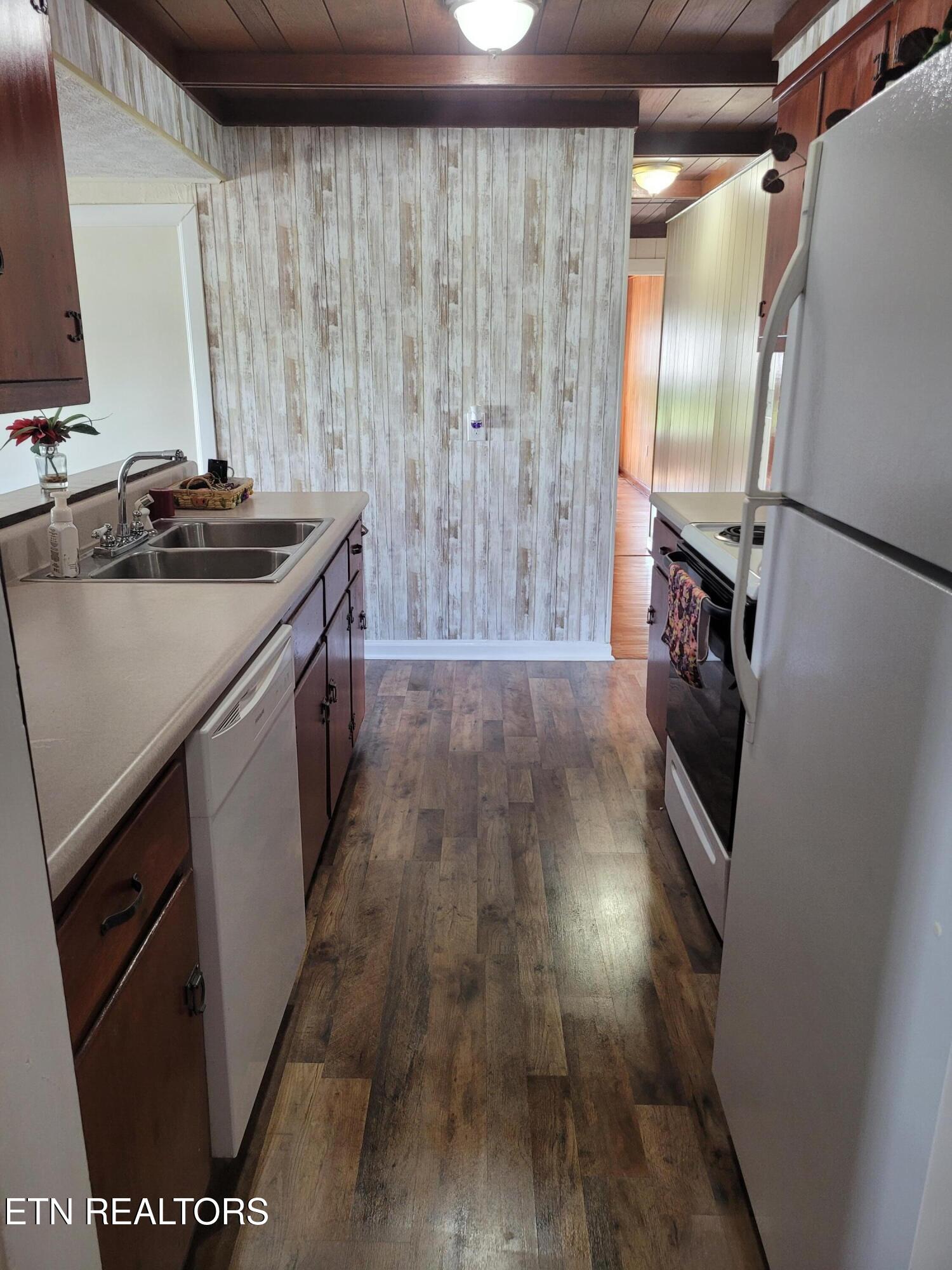 505 Cusick Road Rockford, TN 37853 - Photo 18 of 52 Kitchen