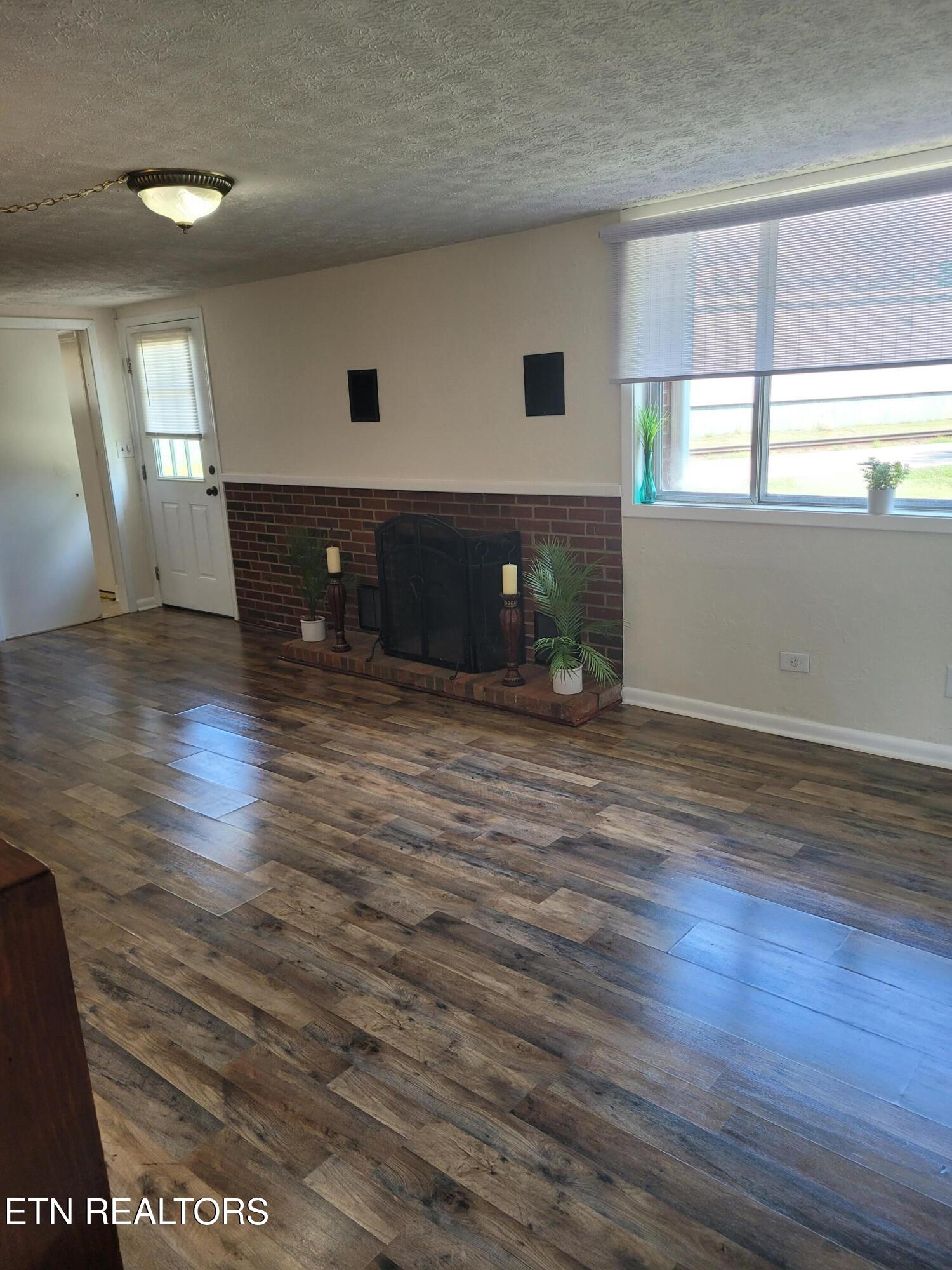 505 Cusick Road Rockford, TN 37853 - Photo 28 of 52 Great Room