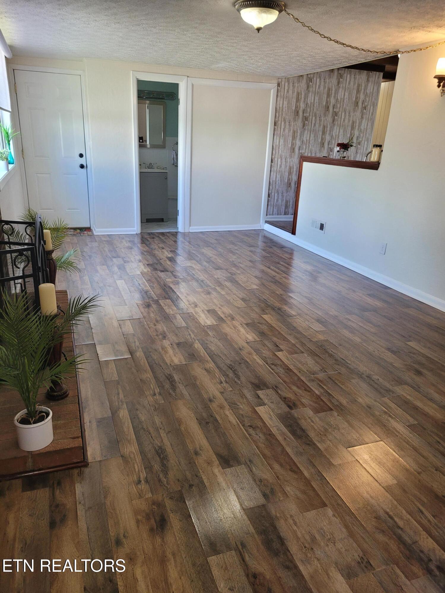 505 Cusick Road Rockford, TN 37853 - Photo 31 of 52 Great Room