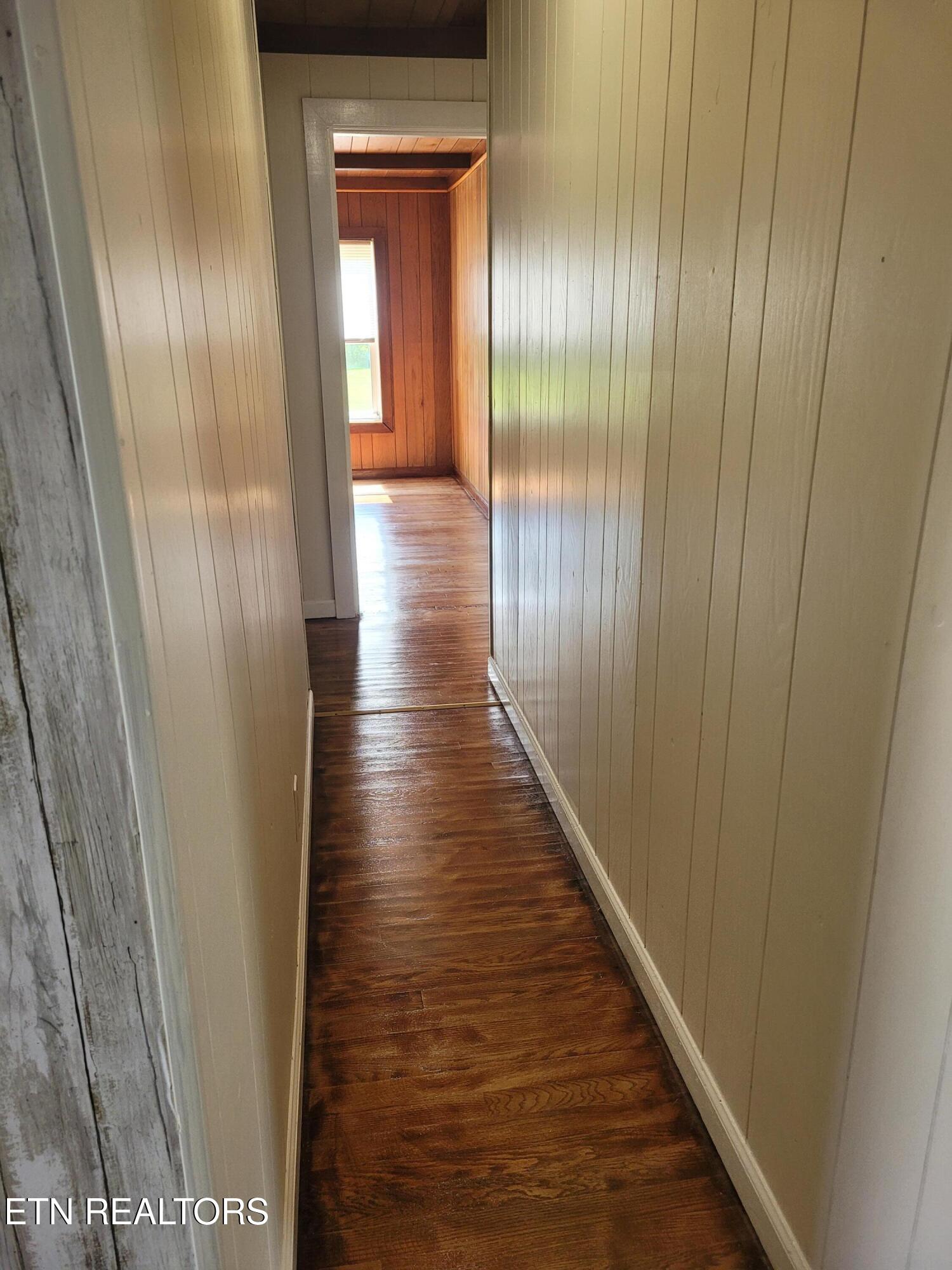 505 Cusick Road Rockford, TN 37853 - Photo 47 of 52 Hallway