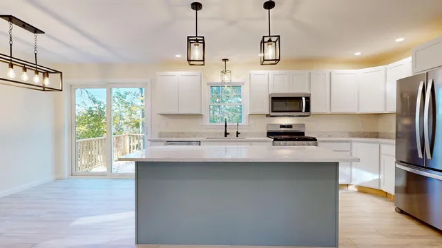 $559,900 | 14 Shire Lane, Turner, ME 04282