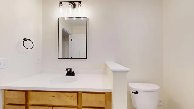 $559,900 | 14 Shire Lane, Turner, ME 04282