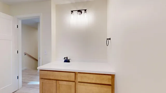 $559,900 | 14 Shire Lane, Turner, ME 04282