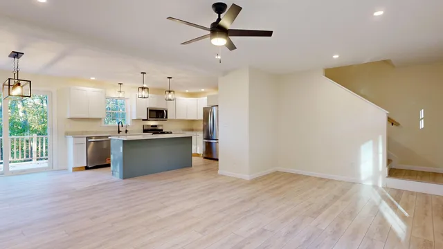 $559,900 | 14 Shire Lane, Turner, ME 04282