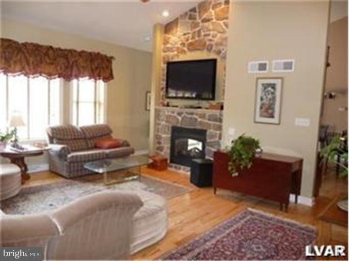 8425 Valley Road Fogelsville, PA 18051 - Photo 13 of 23 Gallery Image 13