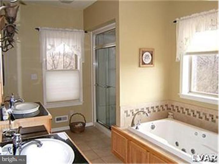 8425 Valley Road Fogelsville, PA 18051 - Photo 17 of 23 Gallery Image 17