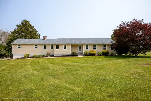 $4,200 | 501 Sandy Point Avenue, Portsmouth, RI 02871