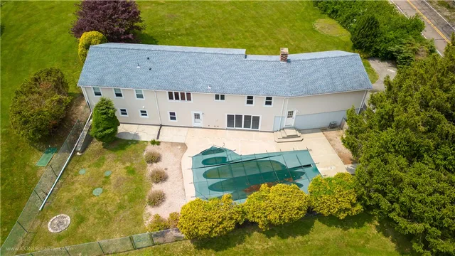 $4,200 | 501 Sandy Point Avenue, Portsmouth, RI 02871