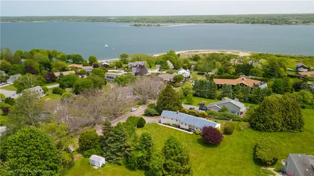 $4,200 | 501 Sandy Point Avenue, Portsmouth, RI 02871