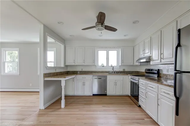 $4,200 | 501 Sandy Point Avenue, Portsmouth, RI 02871