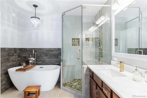 a bath tub sitting in a bathroom