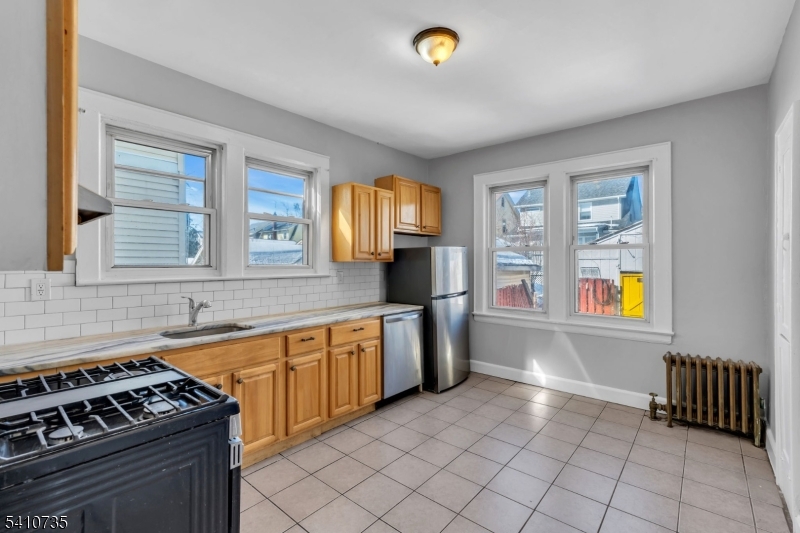 181 Jacoby Street, Unit 2 Maplewood, NJ 07040 - Photo 11 of 29