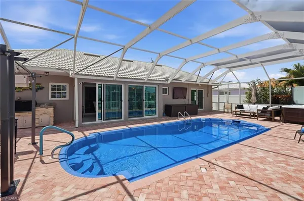 $1,495,000 | 813 North Barfield Drive, Marco Island, FL 34145