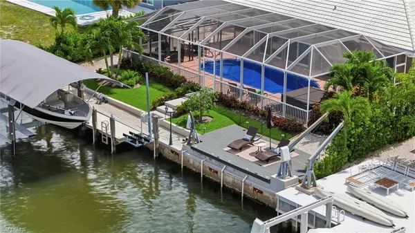 $1,495,000 | 813 North Barfield Drive, Marco Island, FL 34145