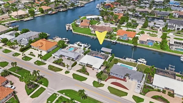 $1,495,000 | 813 North Barfield Drive, Marco Island, FL 34145
