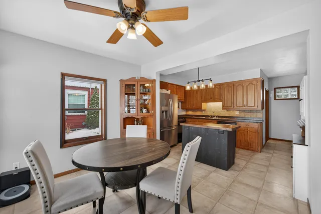 $285,000 | 416 South Rural Street, Hartford, WI 53027