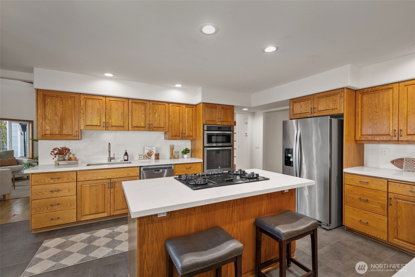 6091 Wilson Creek Road Southeast Port Orchard, WA 98367 - Photo 13 of 40