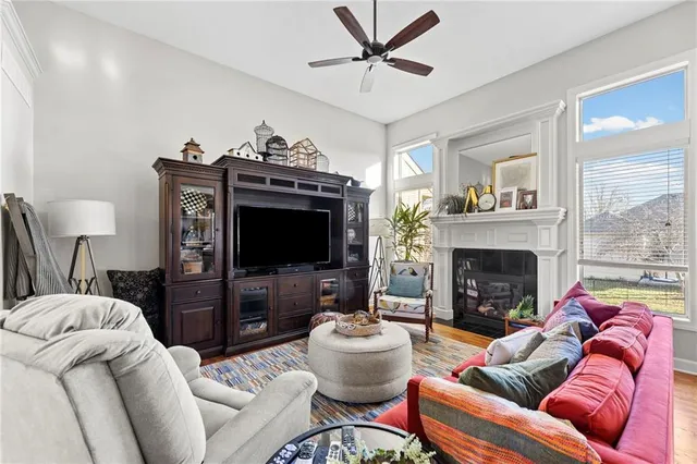 $475,000 | 24021 Eagle Court, Paola, KS 66071