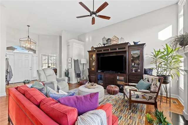 $475,000 | 24021 Eagle Court, Paola, KS 66071