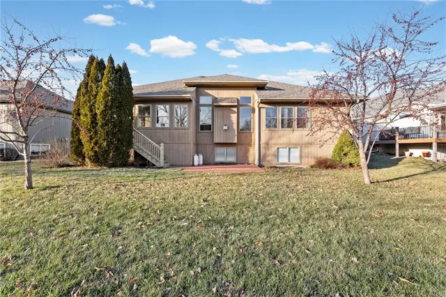 $475,000 | 24021 Eagle Court, Paola, KS 66071