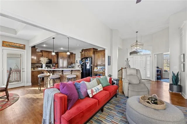 $475,000 | 24021 Eagle Court, Paola, KS 66071