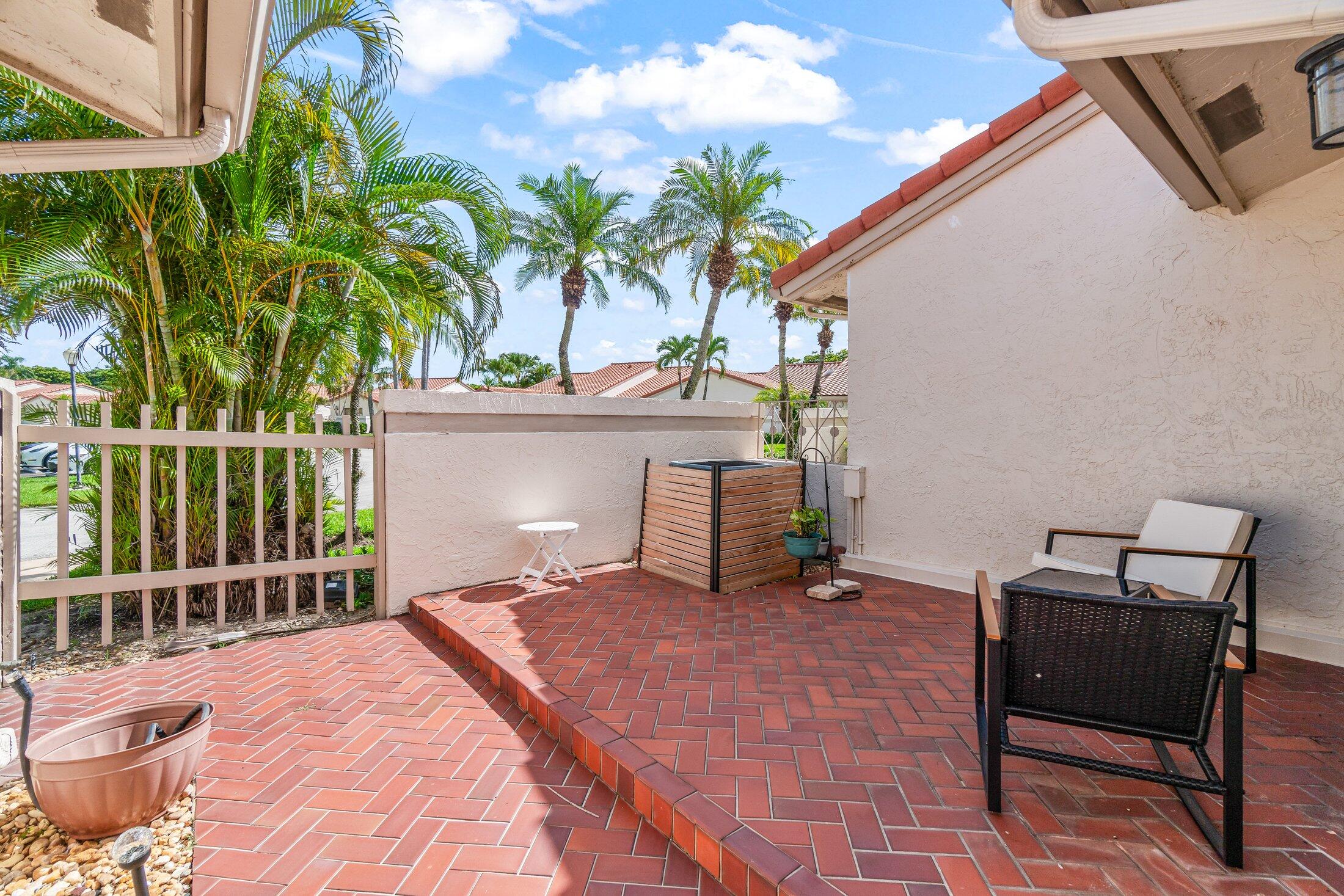 20021 Mona Circle Boca Raton, FL 33434 - Photo 6 of 42 004-20021MonaCircle-BocaRaton-FL-33434-S