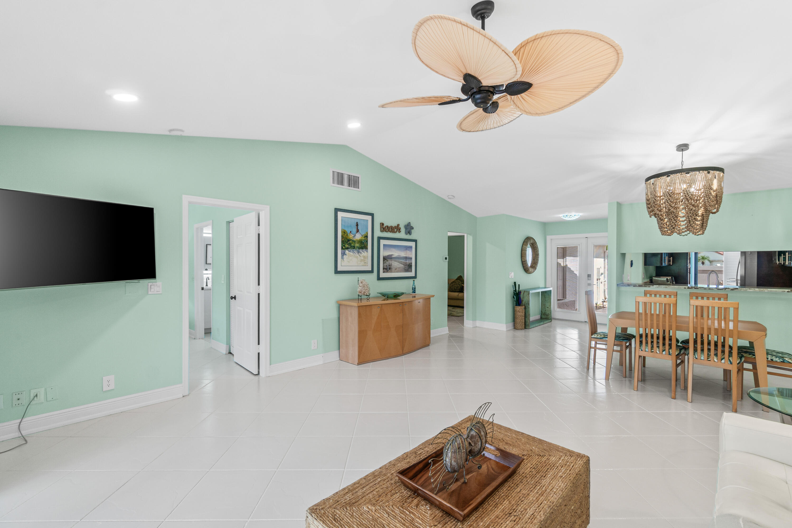 20021 Mona Circle Boca Raton, FL 33434 - Photo 10 of 42 20021 Mona circle Open flow