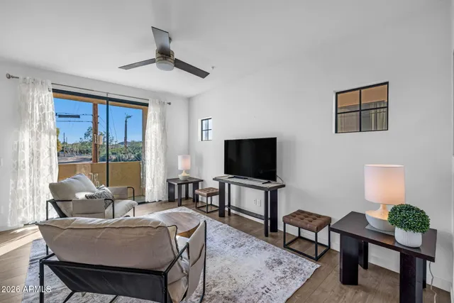 a view of washer and dryer in a room