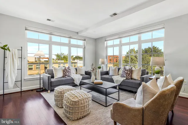 $524,900 | 150 V Street Northwest, Unit V402, Washington, DC 20001