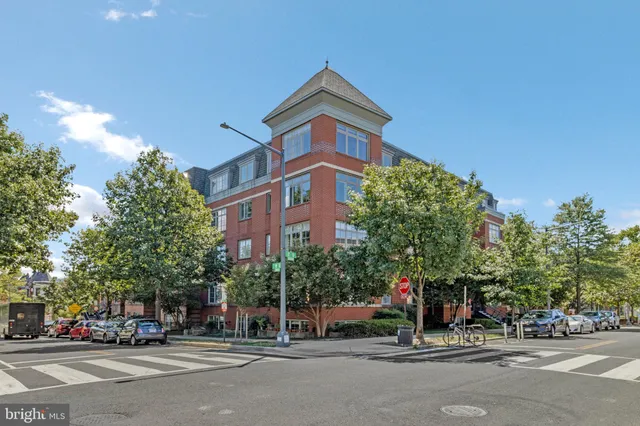 $524,900 | 150 V Street Northwest, Unit V402, Washington, DC 20001